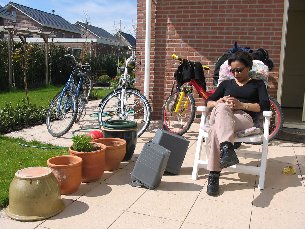 1204200412.jpg
