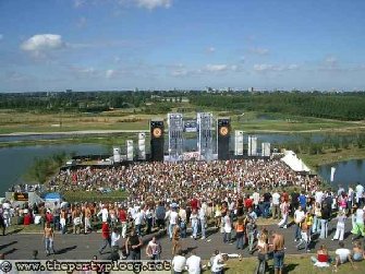 mysteryland2003003.jpg